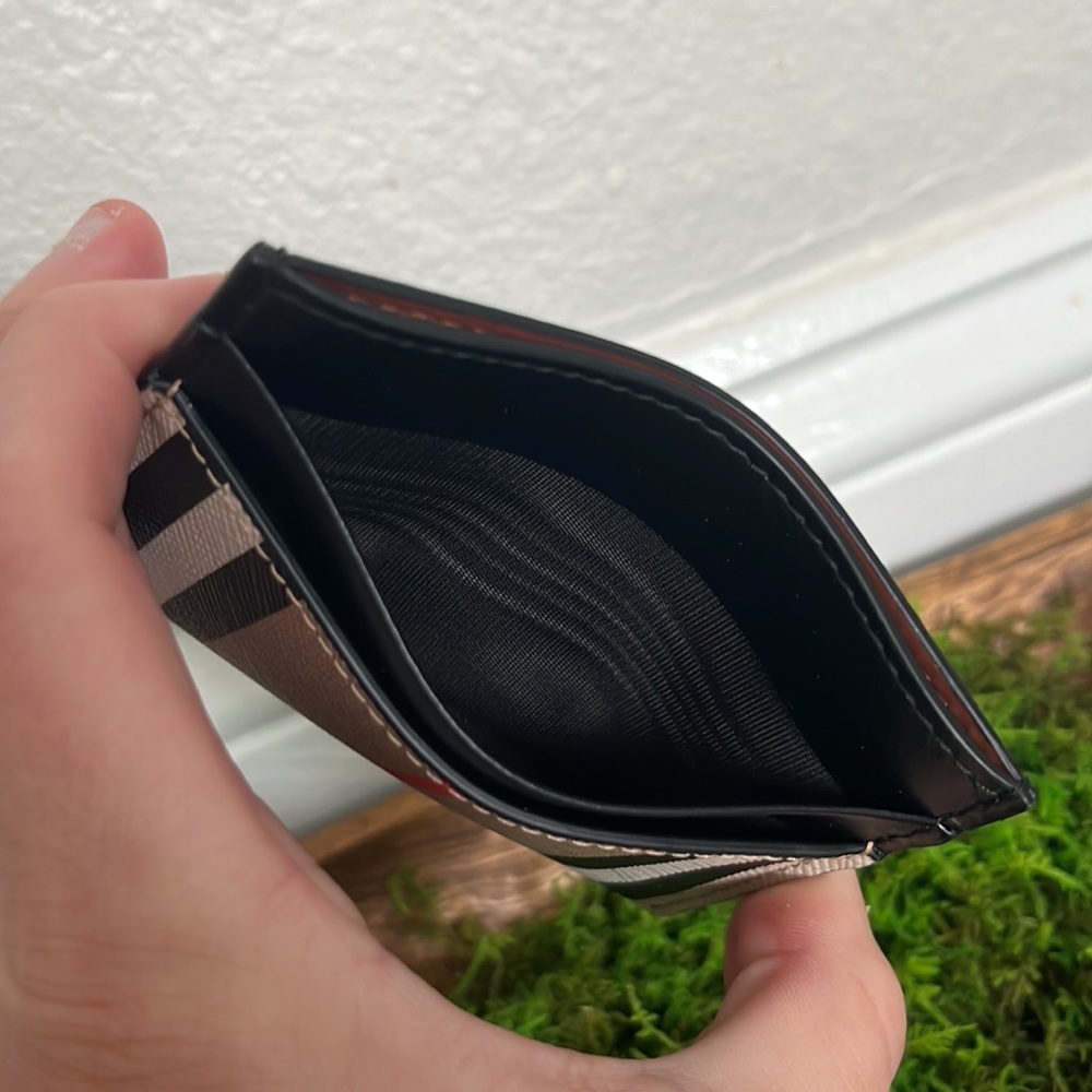 Burberry Black and Beige Card Holder - Picture 3 of 4